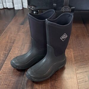 Black Muck Boots